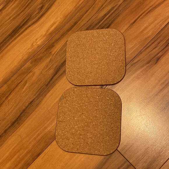 Lot of Threshold large serving bowl, napkins, drink coasters - Picture 8 of 9